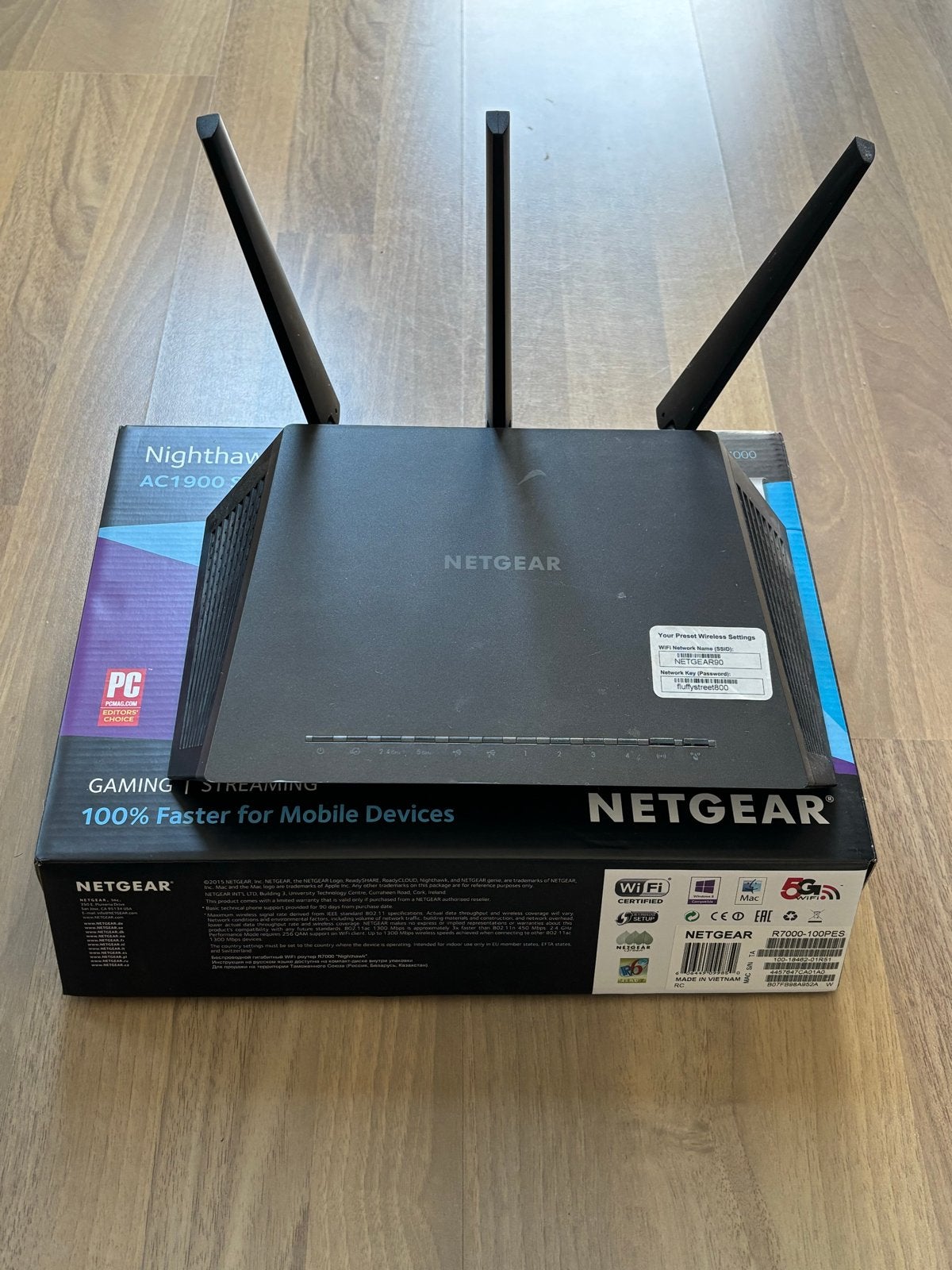 NETGEAR Nighthawk R7000 AC1900 Dual-Band Smart WiFi Router, Ophalen of Verzenden, Zo goed als nieuw, Router