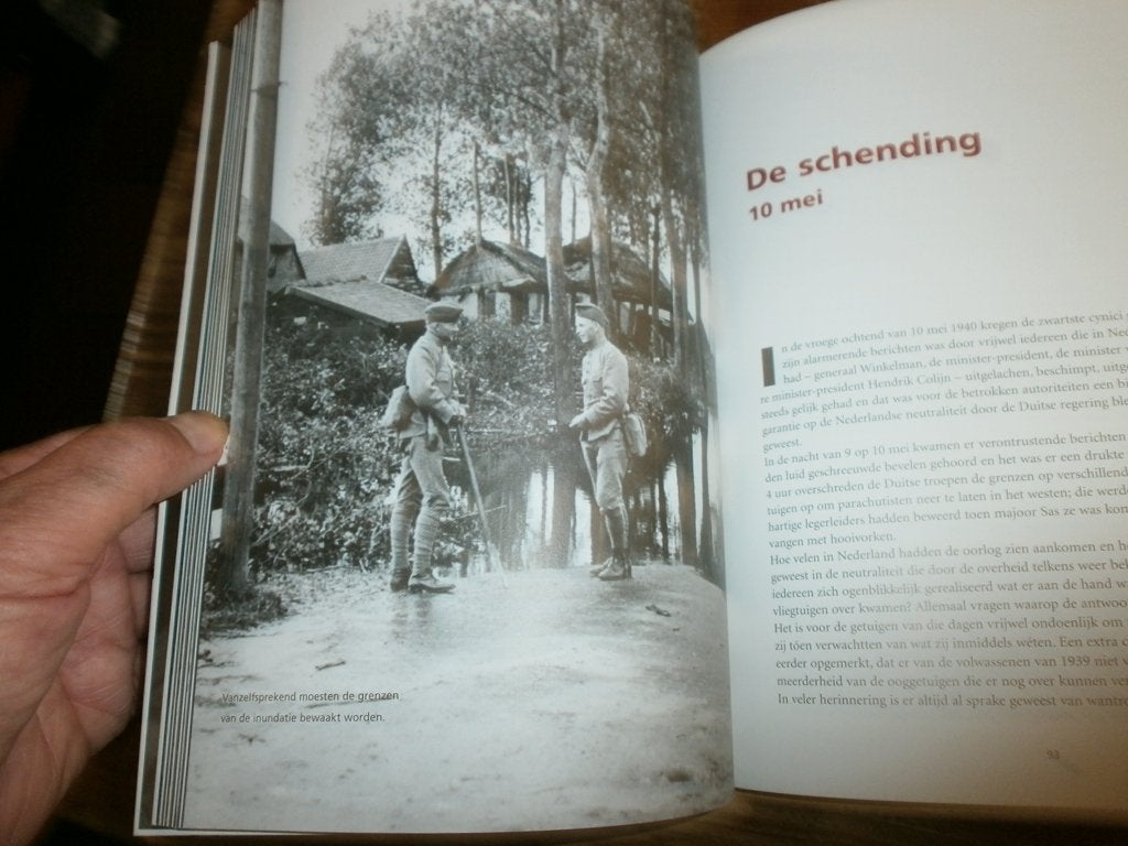 grebbelinie oorlog in je achtertuin met fotos uit wo2, Boeken, Oorlog en Militair, Ophalen of Verzenden, Tweede Wereldoorlog, Nieuw