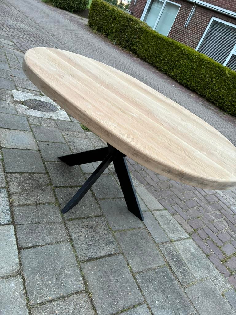 Ovale eettafel, Huis en Inrichting, Tafels | Eettafels, Ophalen, 100 tot 150 cm, Zo goed als nieuw, 150 tot 200 cm