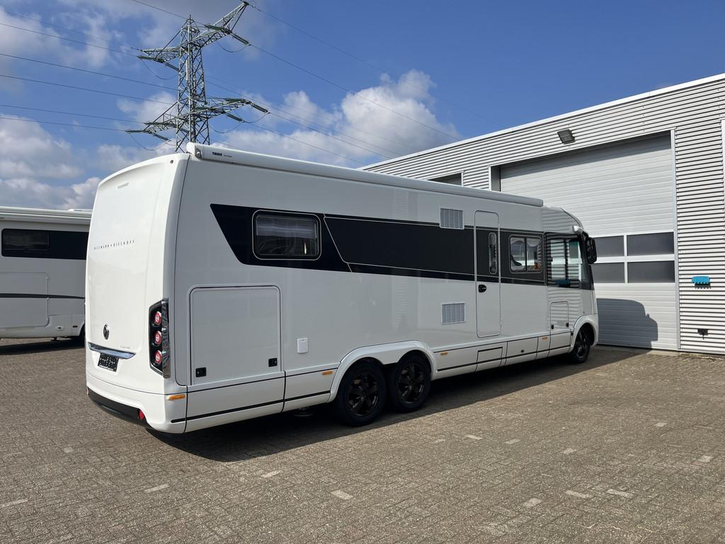 NIESMANN BISCHOFF ARTO 88EK 180pk Aut 18-inch Lengte bedden, Caravans en Kamperen, Campers, Niesmann+Bischoff, Galliersweg 39
5349AT  OSS, NL
