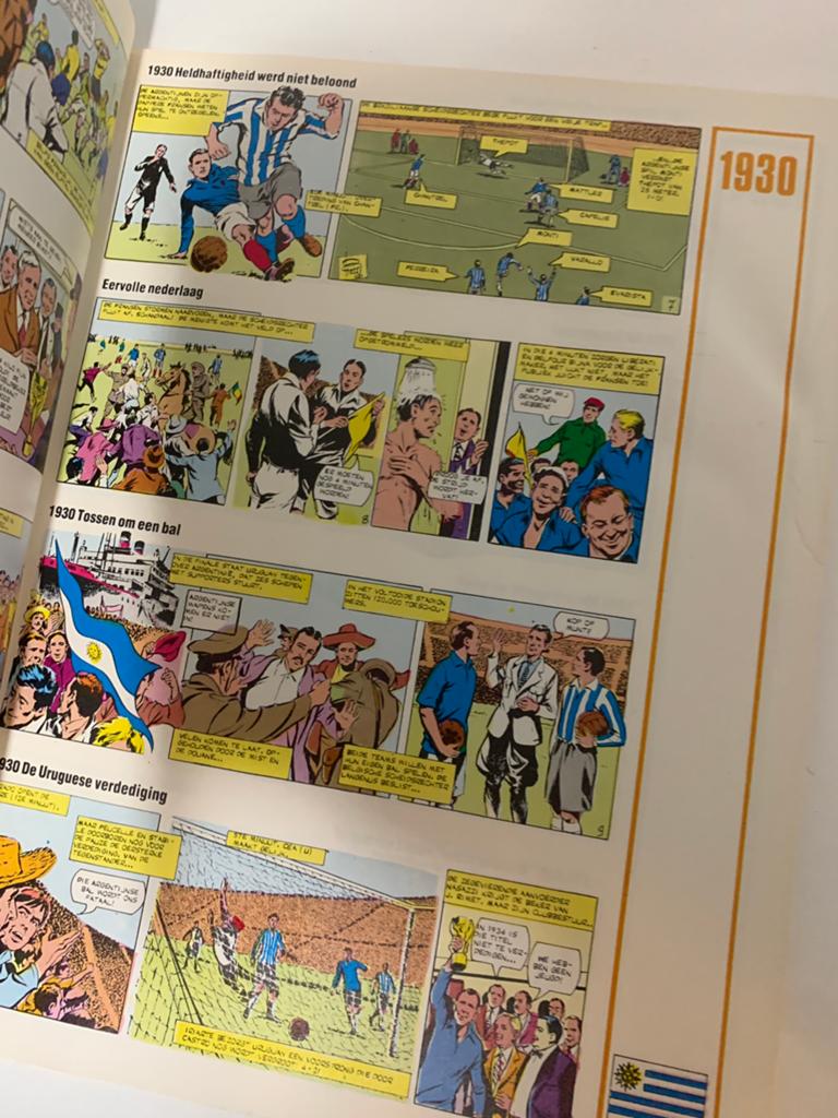 Strip WK Voetbal Geschiedenis 1932-1982 - Eric Lahmy e.a., Verzamelen, Ophalen of Verzenden, Buitenlandse clubs, Boek of Tijdschrift