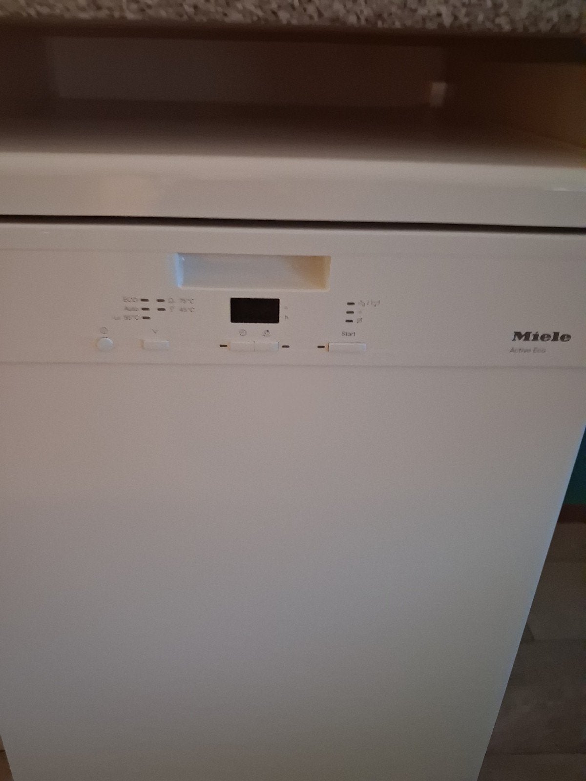 Miele vaatwasmachine, Ophalen, Zo goed als nieuw, 85 tot 90 cm
