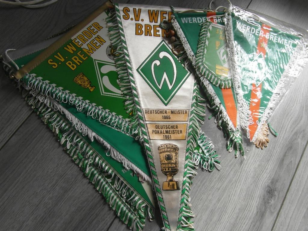voetbal vanen werder bremen wimpel 13 x Deutschland, Verzamelen, Ophalen of Verzenden, Gebruikt, Buitenlandse clubs, Vaantje of Sjaal