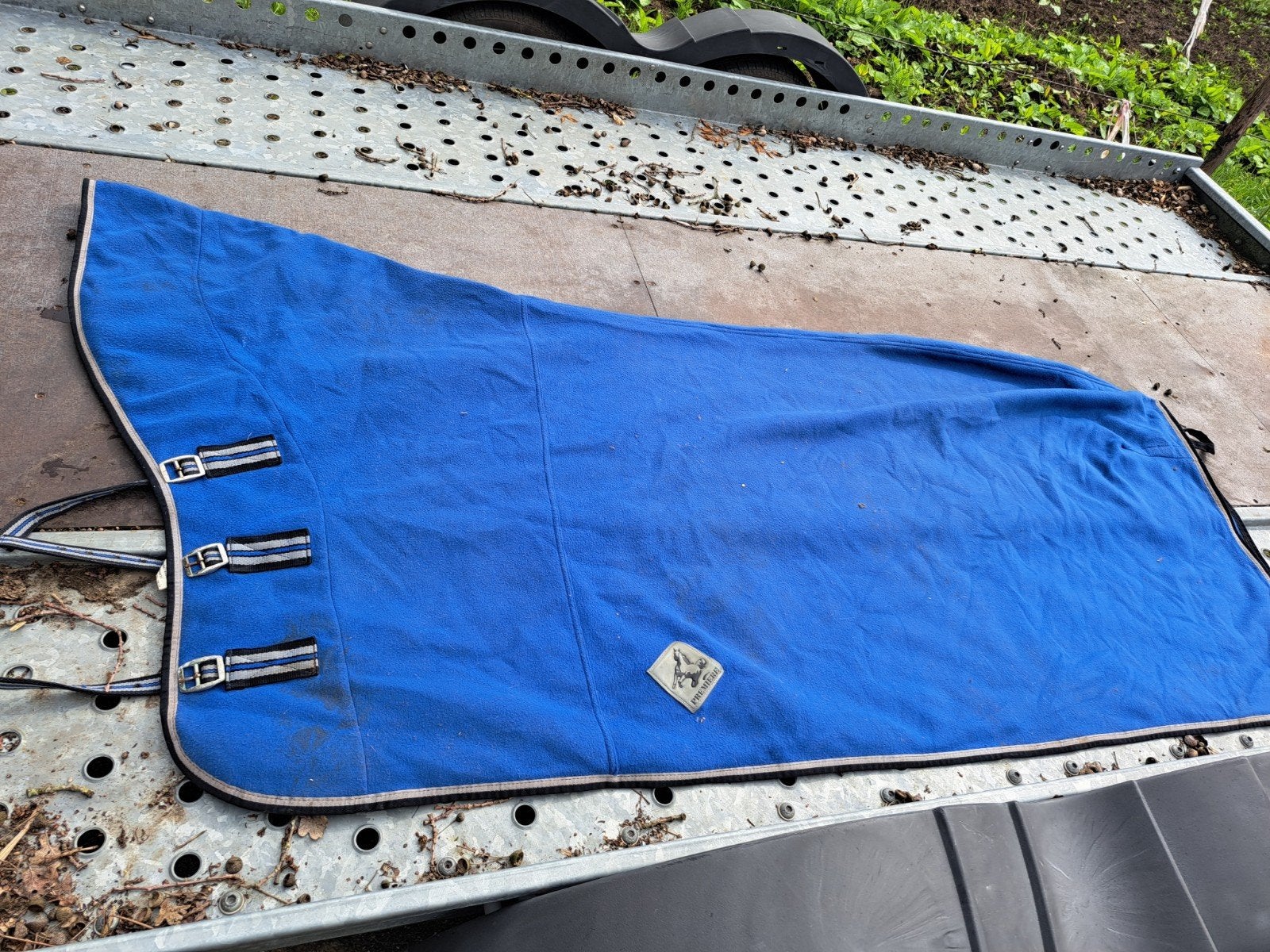 Super nette zweetdeken met hals, Dieren en Toebehoren, Full (L), Ophalen of Verzenden, Zo goed als nieuw, Blauw