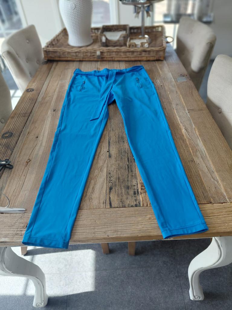 Suzy-q travelstof broek maat l ongedragen, Ophalen of Verzenden, Zo goed als nieuw, Blauw, W30 - W32 (confectie 38/40)