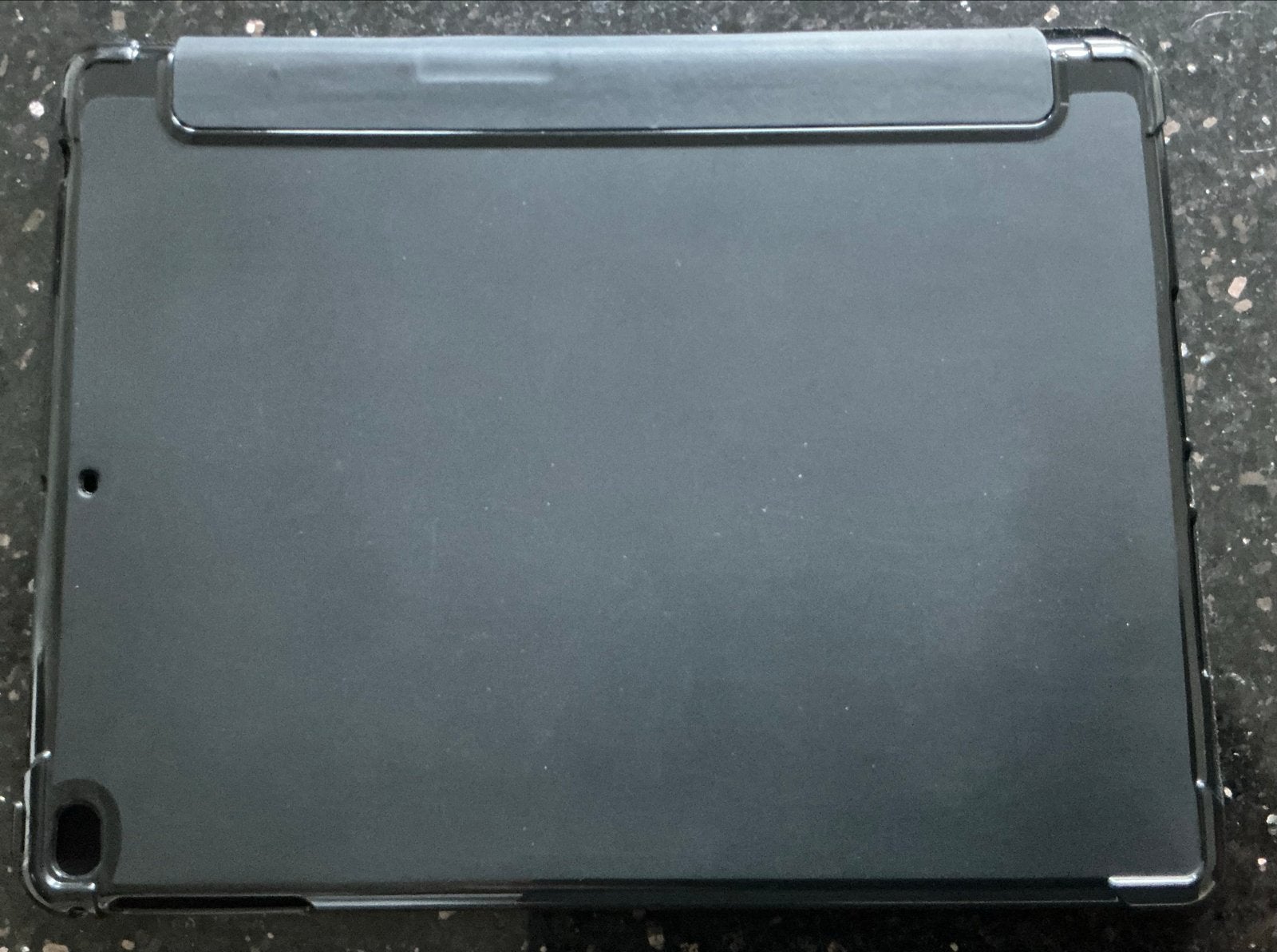 Zwarte tablet hoes voor 9,7 inch tablets 5e en 6e generatie, Ophalen of Verzenden, Gebruikt, 10 inch, Bescherming voor- en achterkant