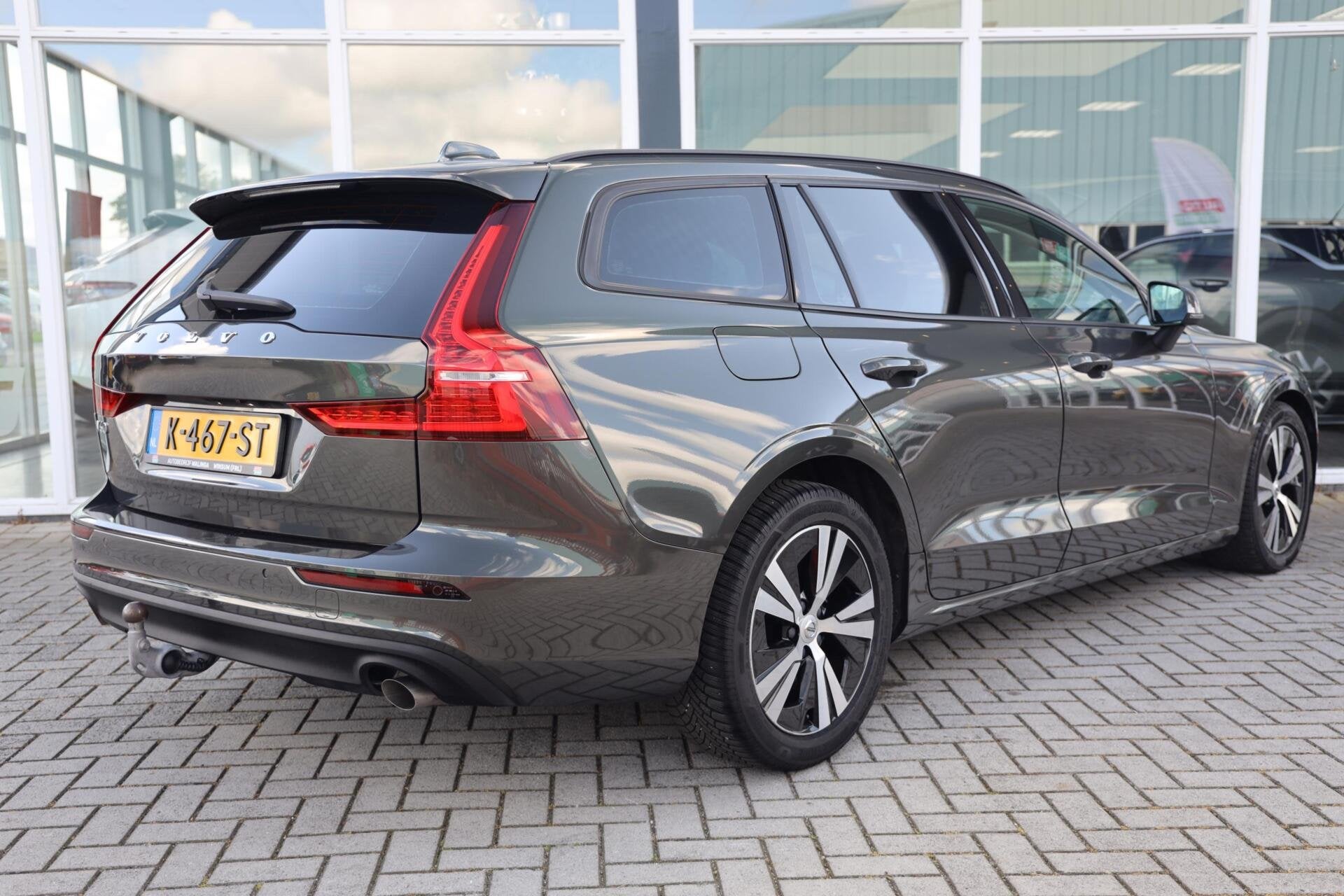 Volvo V60 2.0 B3 Momentum Advantage|Automaat|Trekhaak|Applec, 15 km/l, Euro 6, 4 cilinders, 1969 cc