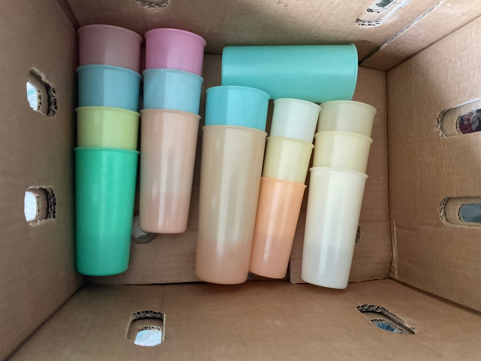 TUPPERWARE BEKERS, Ophalen, Gebruikt, Beker of Kan