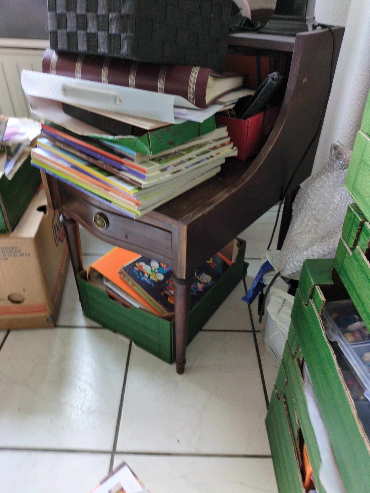 Gratis vintage telefoon kastje om op te knappen, Ophalen, Gebruikt