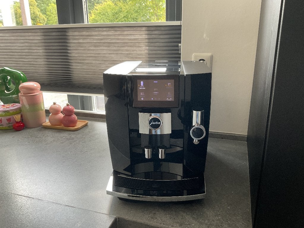Jura J8 Koffiemachine - Zo goed als nieuw, Witgoed en Apparatuur, Koffiezetapparaten, Ophalen, 10 kopjes of meer, Koffiemachine