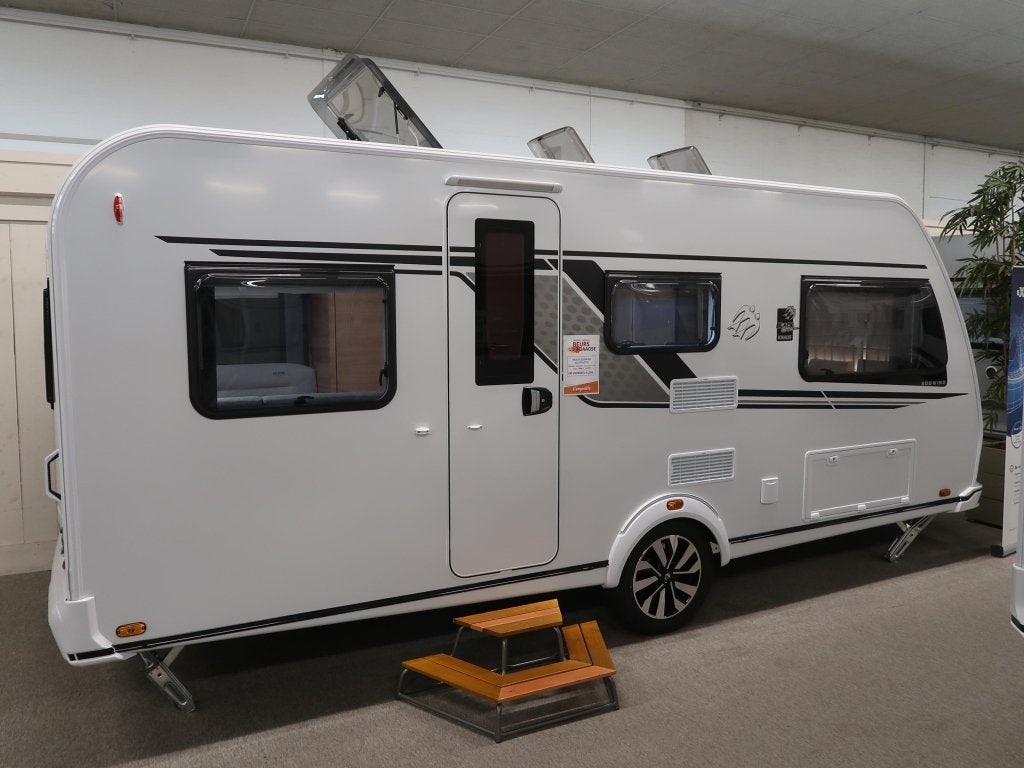 Knaus Sudwind Black Selection 500 EU BED VAN 217CM LANG, Caravans en Kamperen, Caravans, Rondzit, Overige typen, 5 tot 6 meter