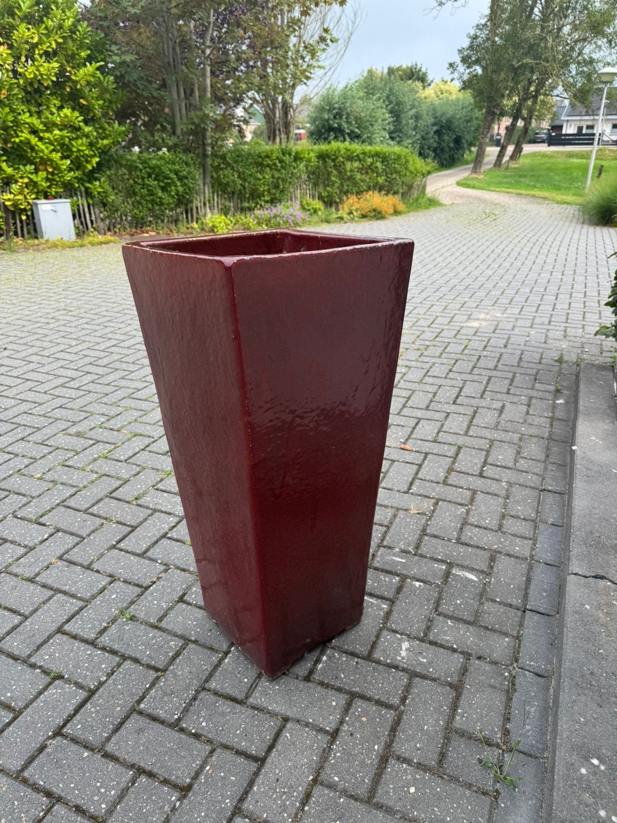 Bloempot van rood keramiek, Ophalen, Steen, Gebruikt, Vierkant
