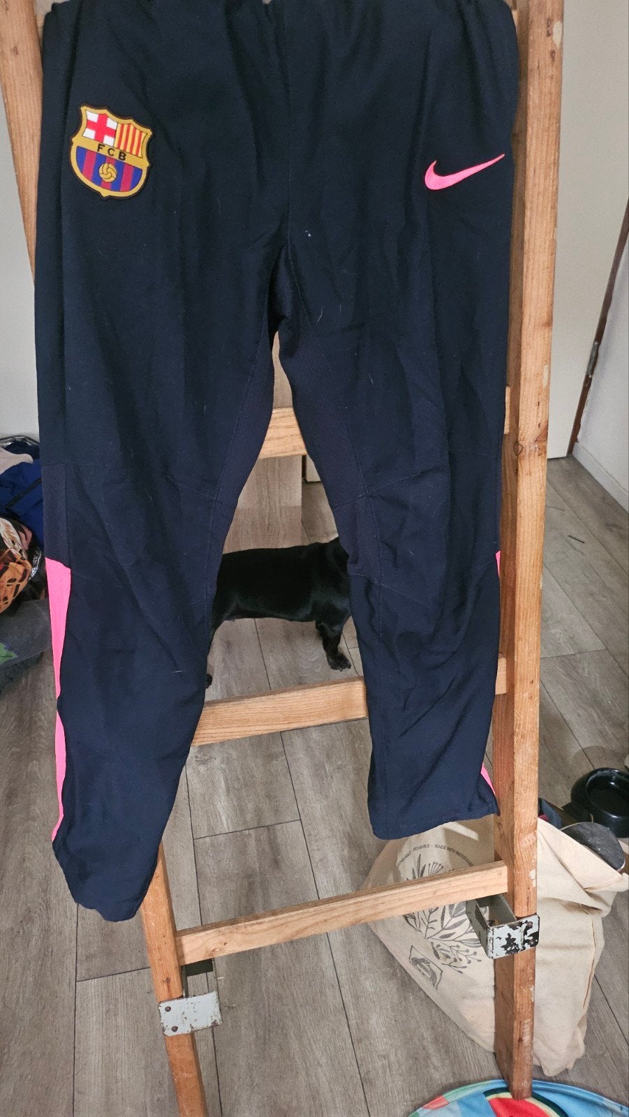 Nike FC Barcelona sportbroek maat 147/158), Gebruikt, Jongen of Meisje, Sport- of Zwemkleding, Ophalen of Verzenden