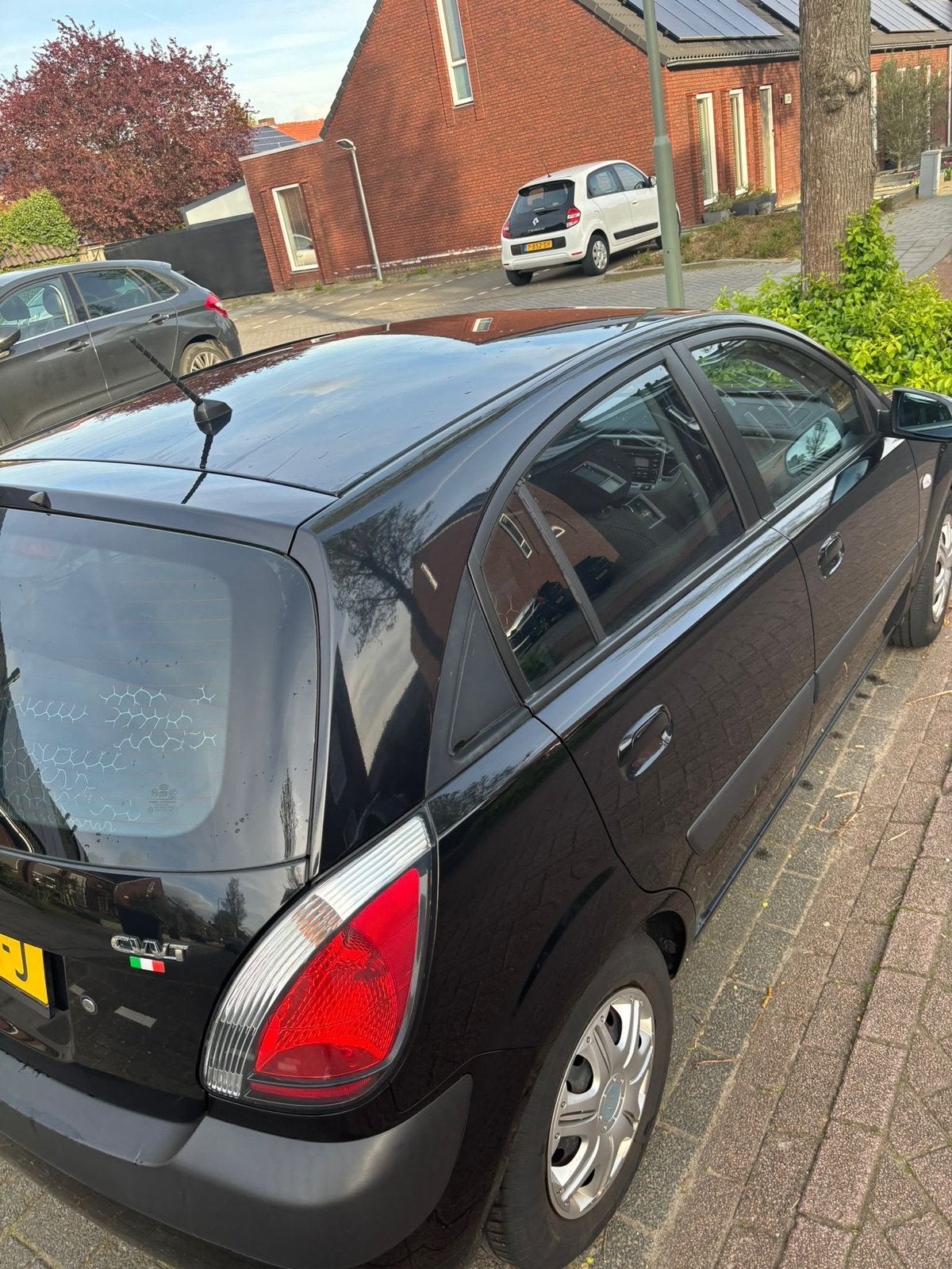 Kia Rio 1.6 HB AUT 2008 Zwart, Auto's, 15 km/l, 1599 cc, 4 cilinders, 453 kg