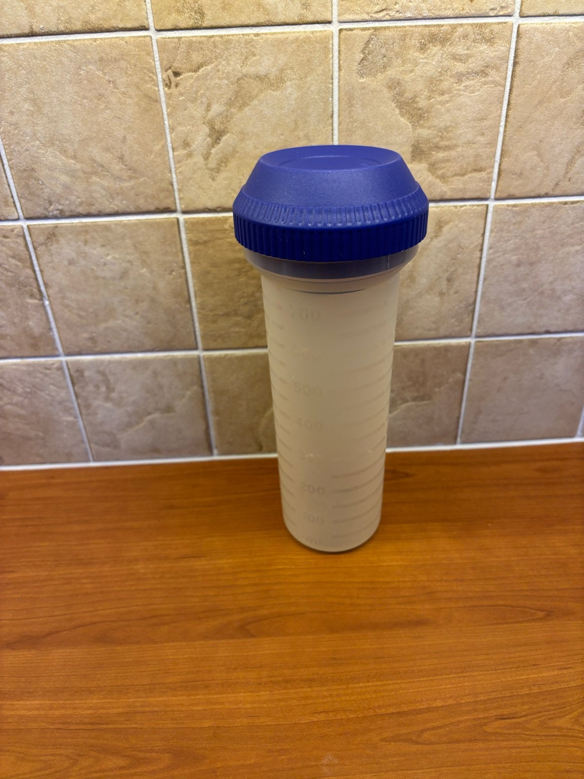 Tupperware Shaker 750 ml met Maataanduiding, Ophalen, Gebruikt, Blauw, Luchtdicht