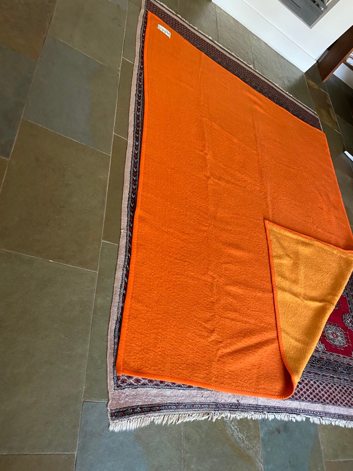 Groot Vintage 100% Wollen kleed in topconditie 230 x 187 cm, Ophalen of Verzenden, Zo goed als nieuw