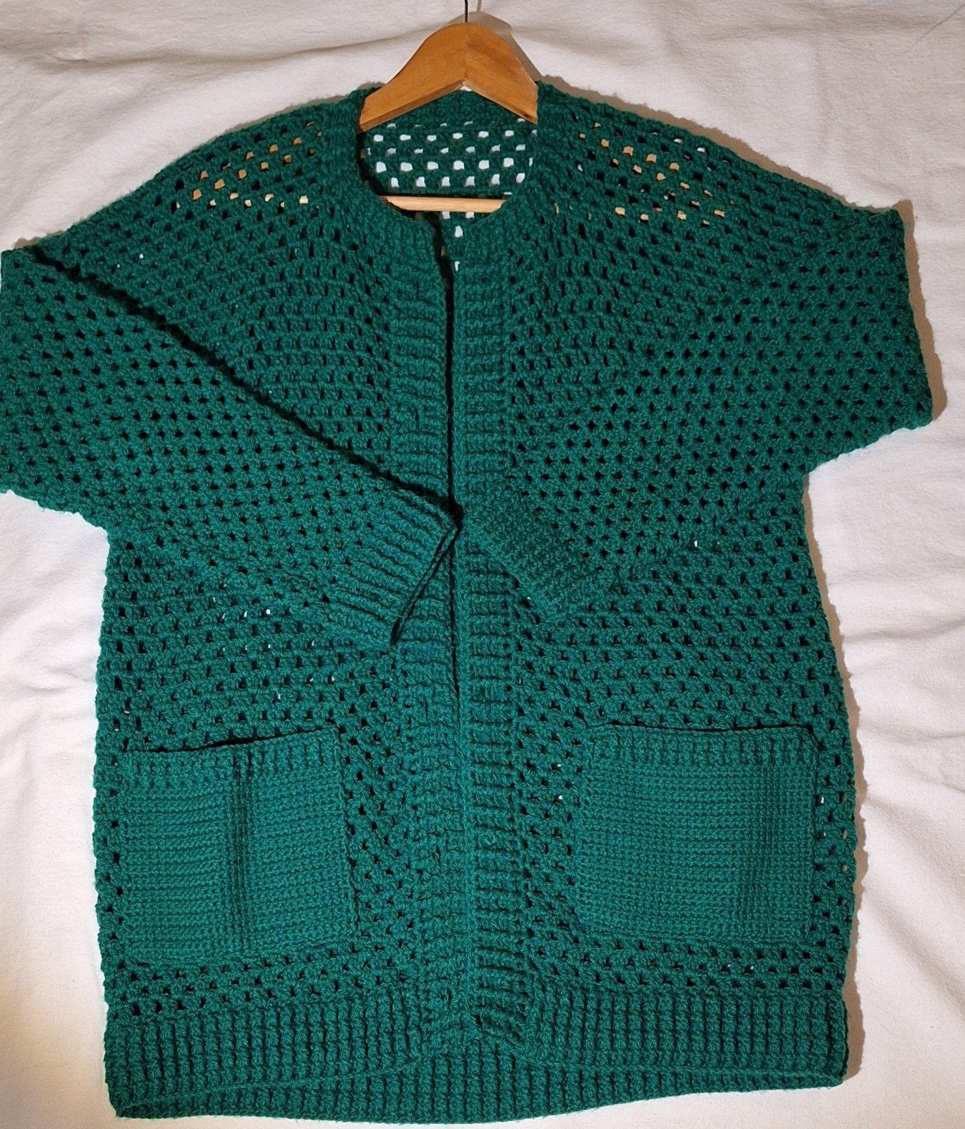 Prachtig zelfgehaakt vest (crochet cardigan) in smaragdgroen, Kleding | Dames, Maat 46/48 (XL) of groter, Nieuw, Ophalen of Verzenden