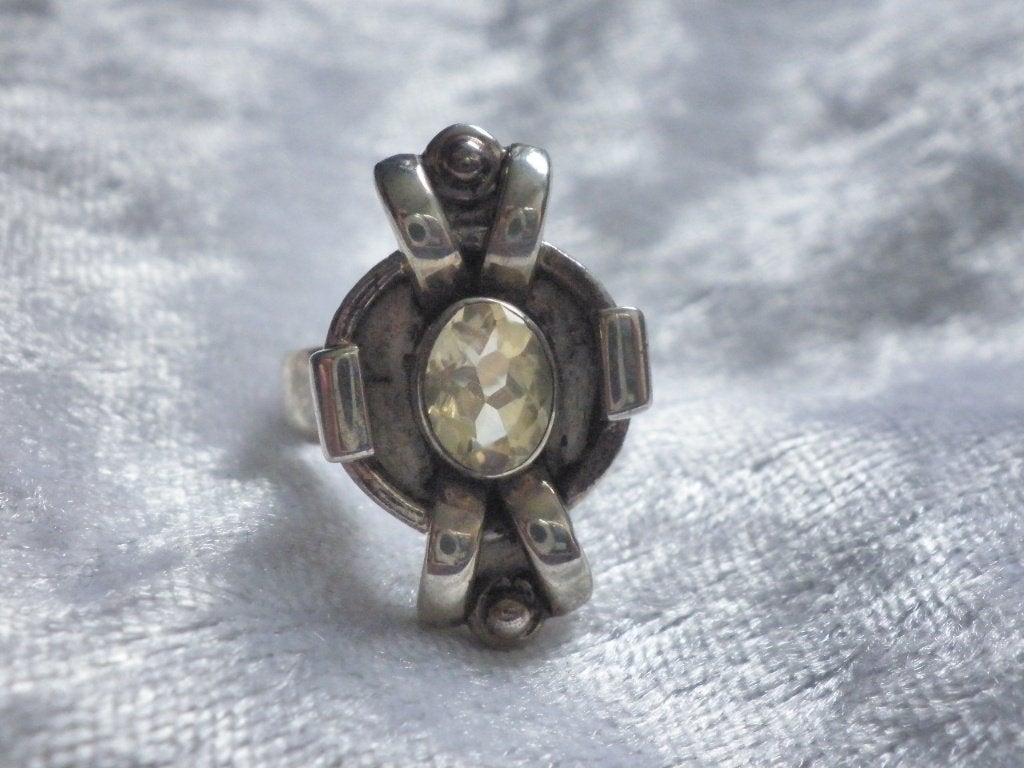Mooie Aparte Zilveren Ring met Facet Geslepen Citrien, Ophalen of Verzenden, Zilver, Ring, Met edelsteen