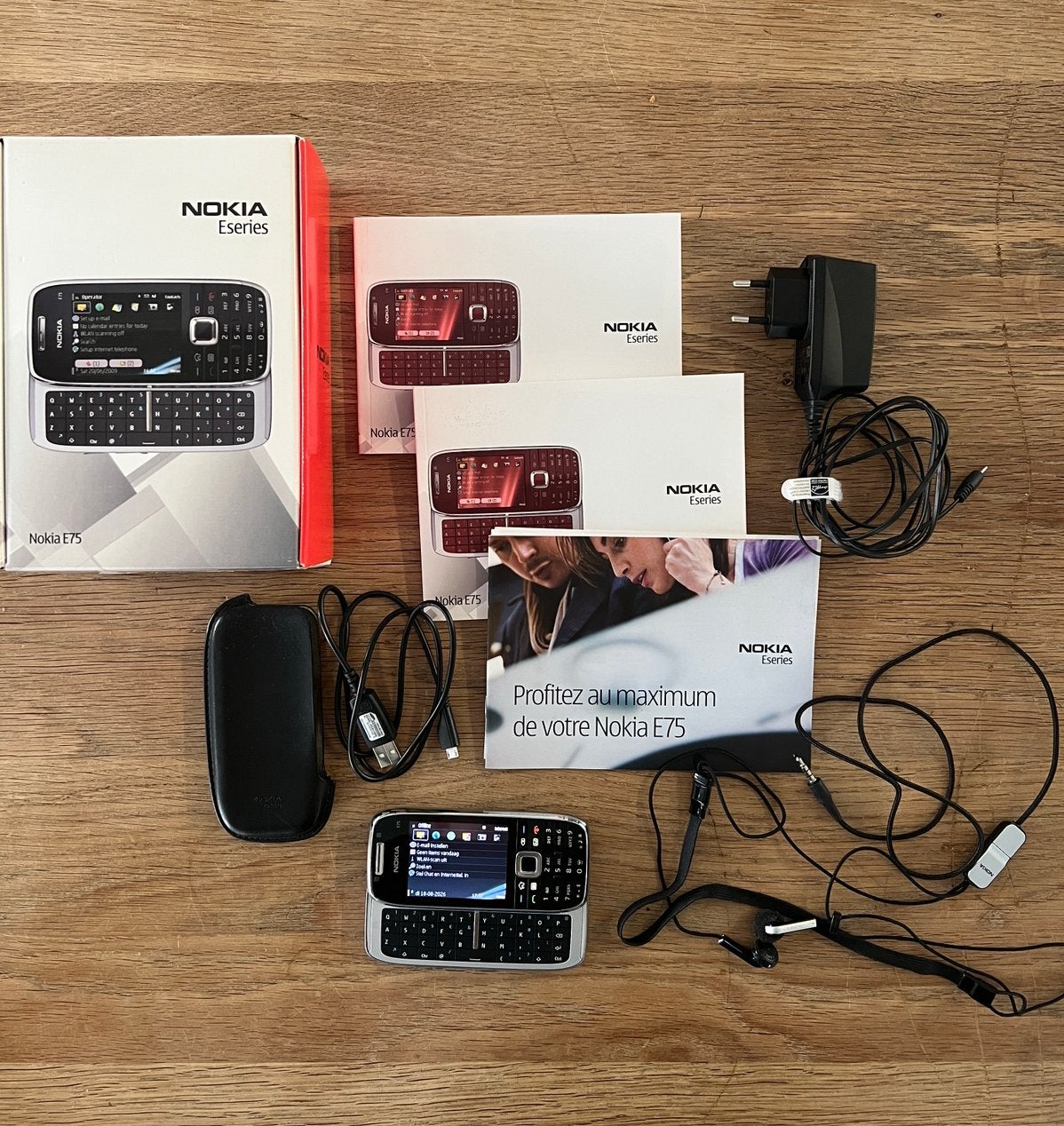 Nokia E75, complete set, incl. doos, acces. & nwe batterij, Ophalen of Verzenden