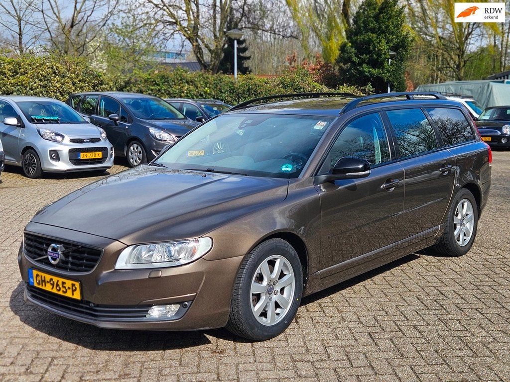 Volvo V70 2.0 D4 AUTOMAAT|181PK|Euro6|Clima|NAVI|Camera|Stoe, Euro 6, 4 cilinders, Diesel, Grijs