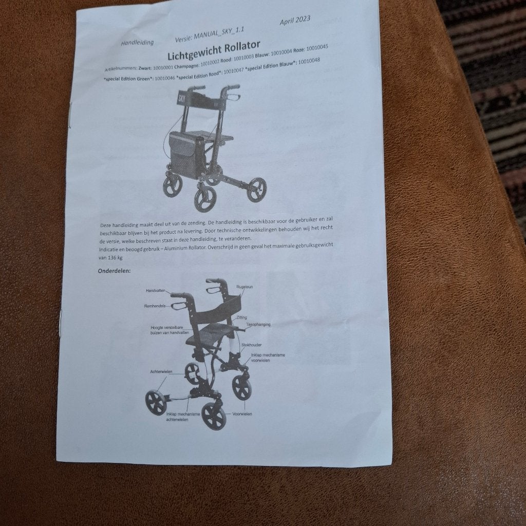 Licht gewicht rollator, Diversen, Rollators, Ophalen, Opvouwbaar, Zo goed als nieuw
