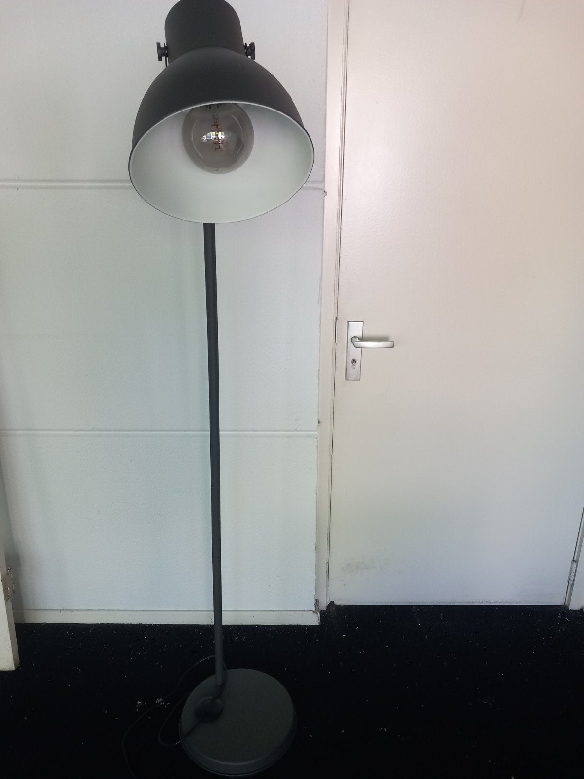 2 IKEA kamerlampen met dimbare LED lampen, Ophalen, 100 tot 150 cm, E27 (groot), Zo goed als nieuw