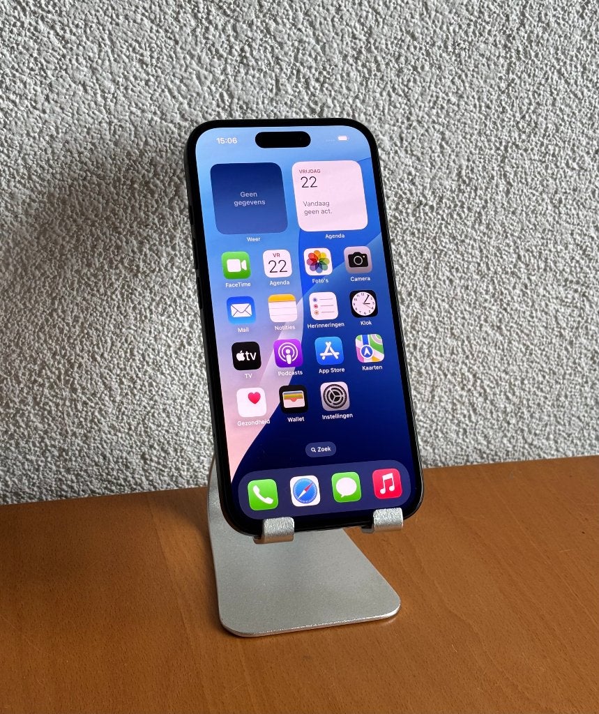 Apple iPhone 16 128GB Zwart | Garantie | Zeer nette staat, 128 GB, Zwart, Refurbished, IPhone 16