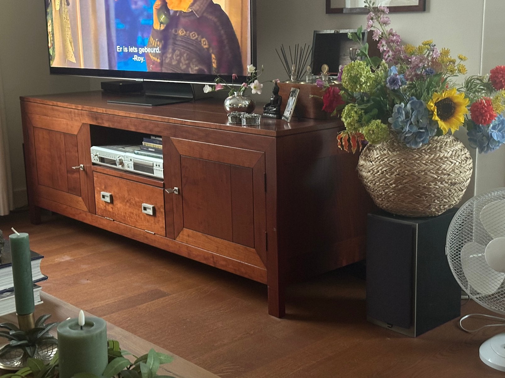 Stijlvol TV meubel met opbergruimte voor audioapparatuur., Ophalen, Gebruikt