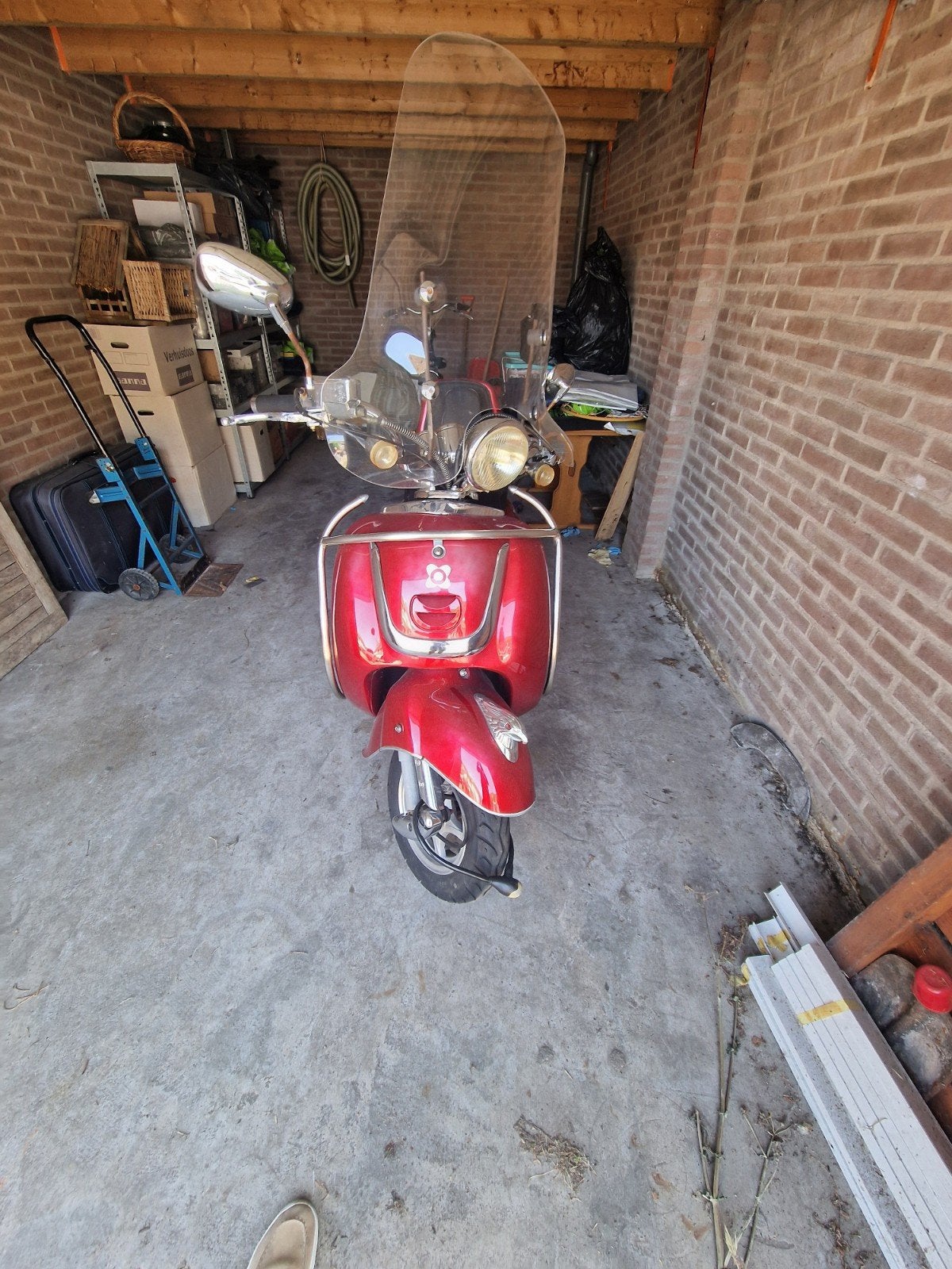 Retro Scooter wegens opruiming garage te koop., Fietsen en Brommers, Snorfietsen en Snorscooters, Ophalen, Gebruikt, Benzine, Overige merken