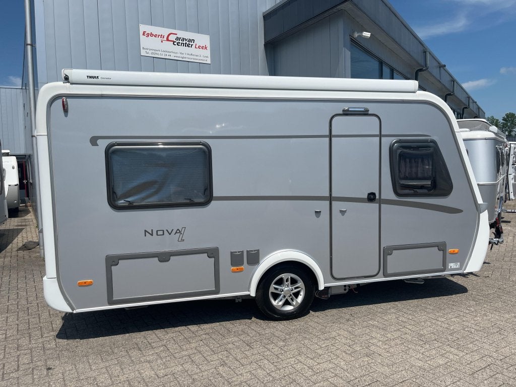 Eriba Nova Light 465 Mover/Thule luifel, Caravans en Kamperen, Caravans, Standaardzit, Bedrijf, Tot en met 3, Overige typen