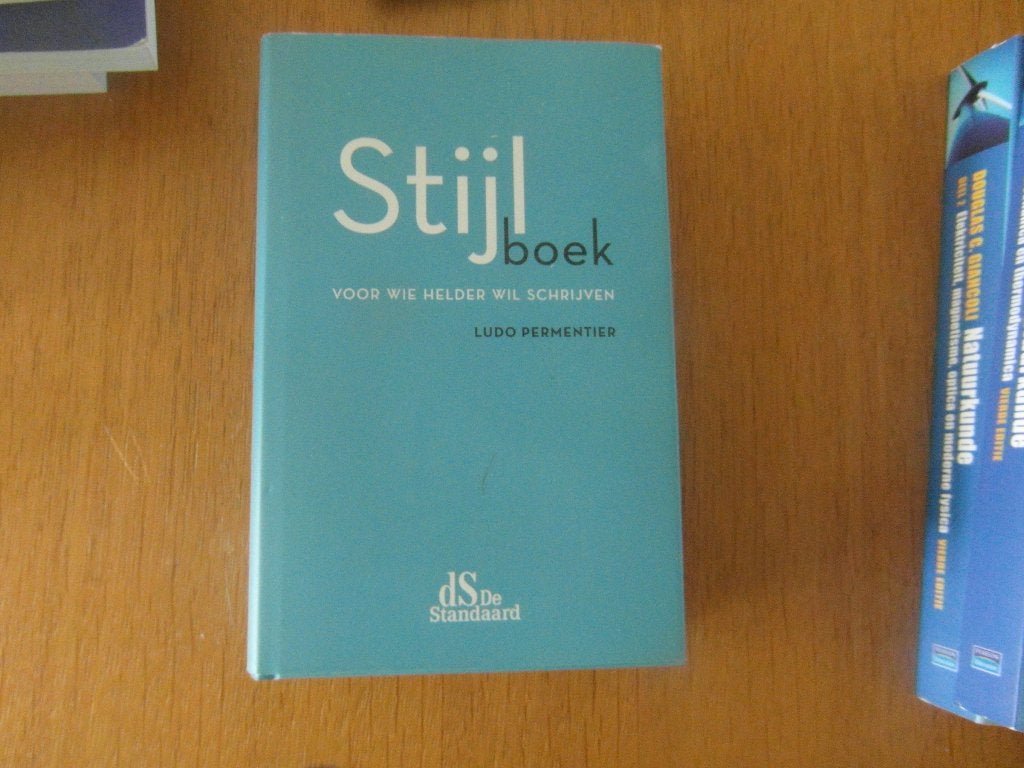 Stijlboek - voor wie helder wil schrijven, Ophalen of Verzenden, Nieuw
