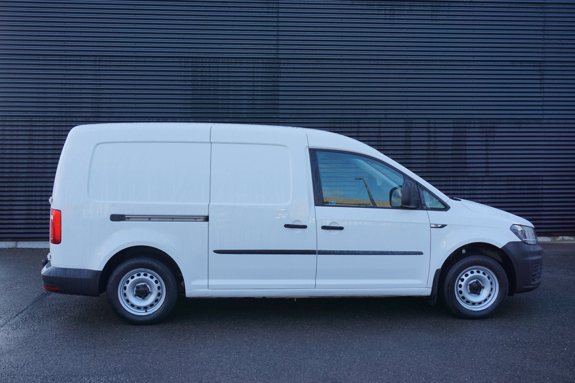 Volkswagen Caddy 102pk L2H1 Maxi Trekhaak Airco Cruise contr, Auto's, 4 cilinders, Volkswagen, Wit, 102 pk