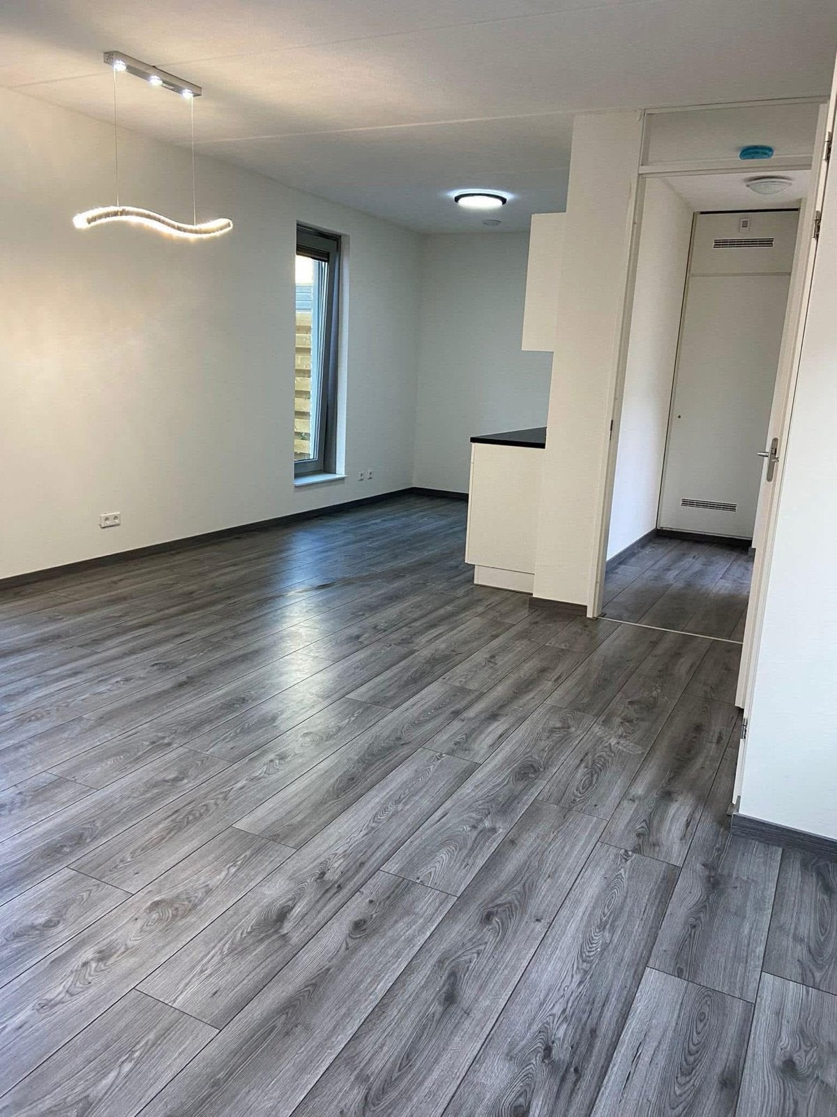 Laminaat leggen, Huis en Inrichting, Gebruikt, Bruin, Verzenden, 25 tot 50 m²
