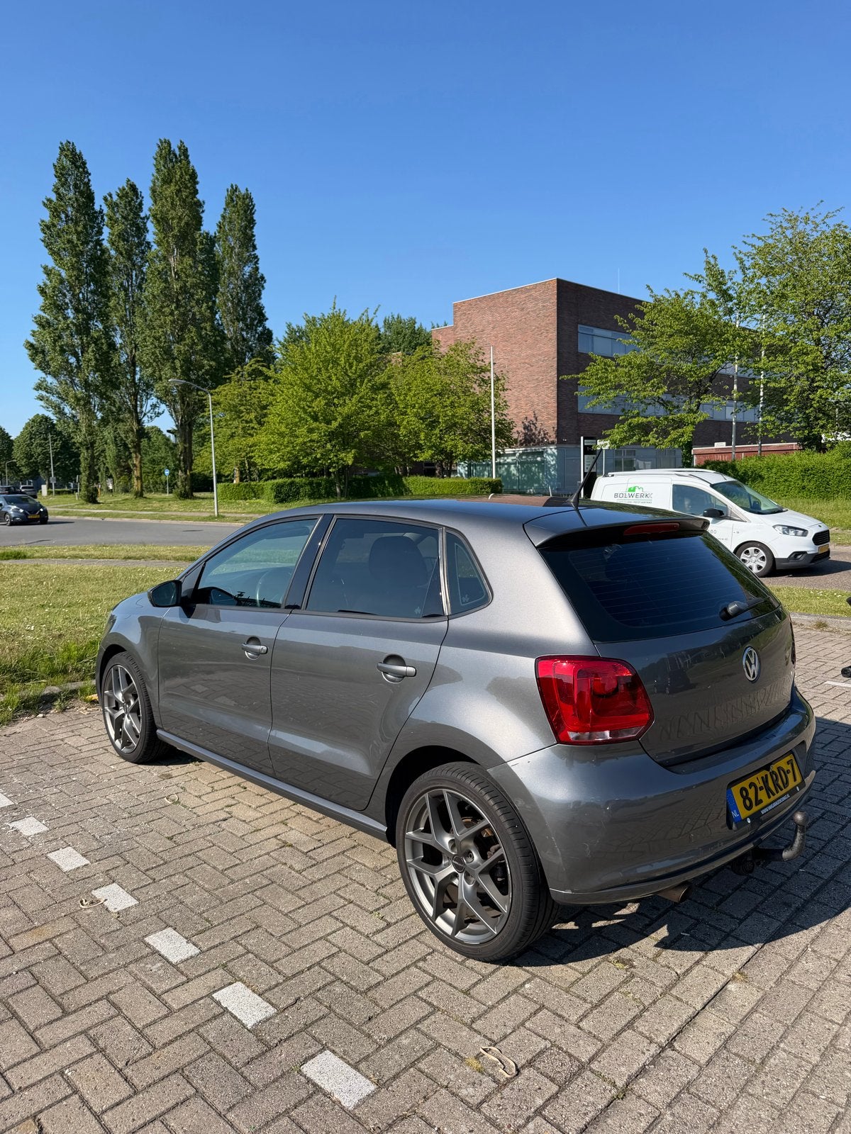 Volkswagen Polo 1.4 16V FSI 63KW 2010 Grijs, Auto's, Voorwielaandrijving, 970 kg, 40 €/maand, 4 cilinders