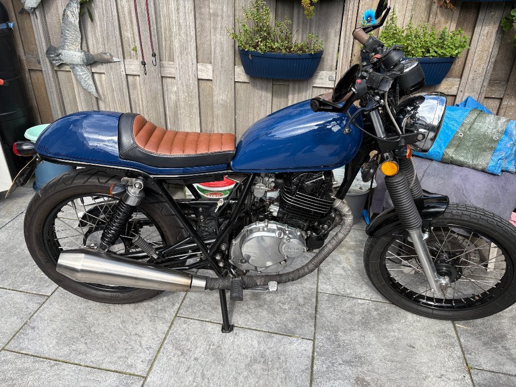 Te koop aangeboden:  Suzuki GN250 Café…., Motoren, Ophalen, Gebruikt