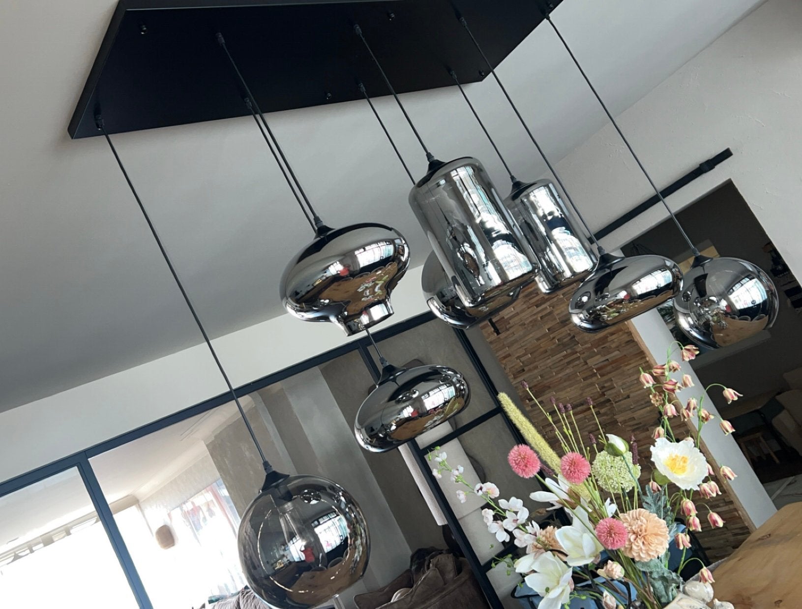 Hanglamp met smokey glas bollen, Huis en Inrichting, Lampen | Hanglampen, Ophalen, Zo goed als nieuw, Glas, 50 tot 75 cm