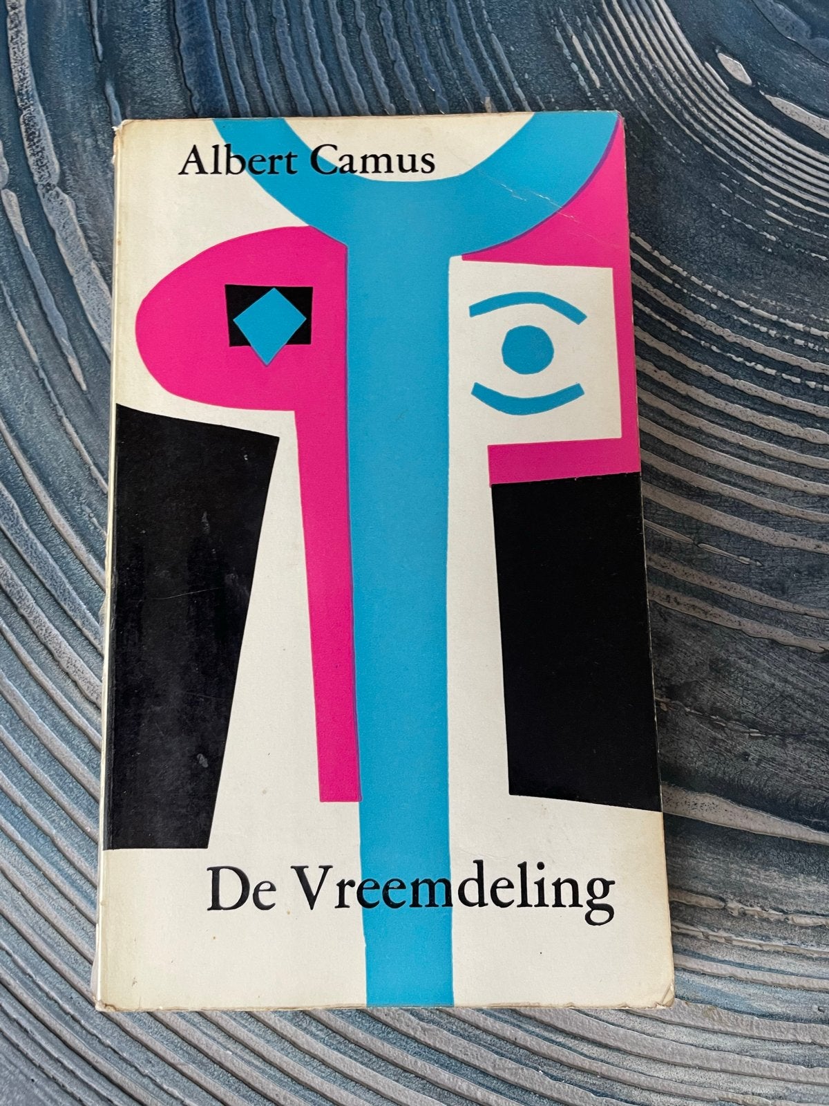 Albert Camus - De Vreemdeling (1960, 4e druk), Ophalen of Verzenden, Gelezen, Nederland