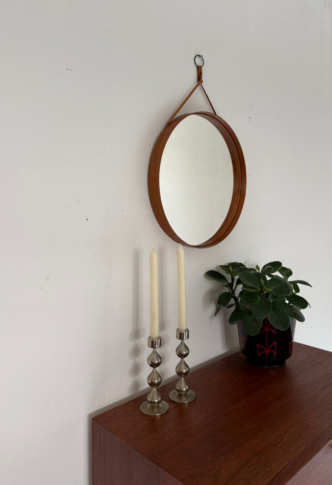 Vintage teakhouten spiegel No. 102, Markaryd ‘60, Huis en Inrichting, Woonaccessoires | Spiegels, Minder dan 50 cm, Rond, Zo goed als nieuw