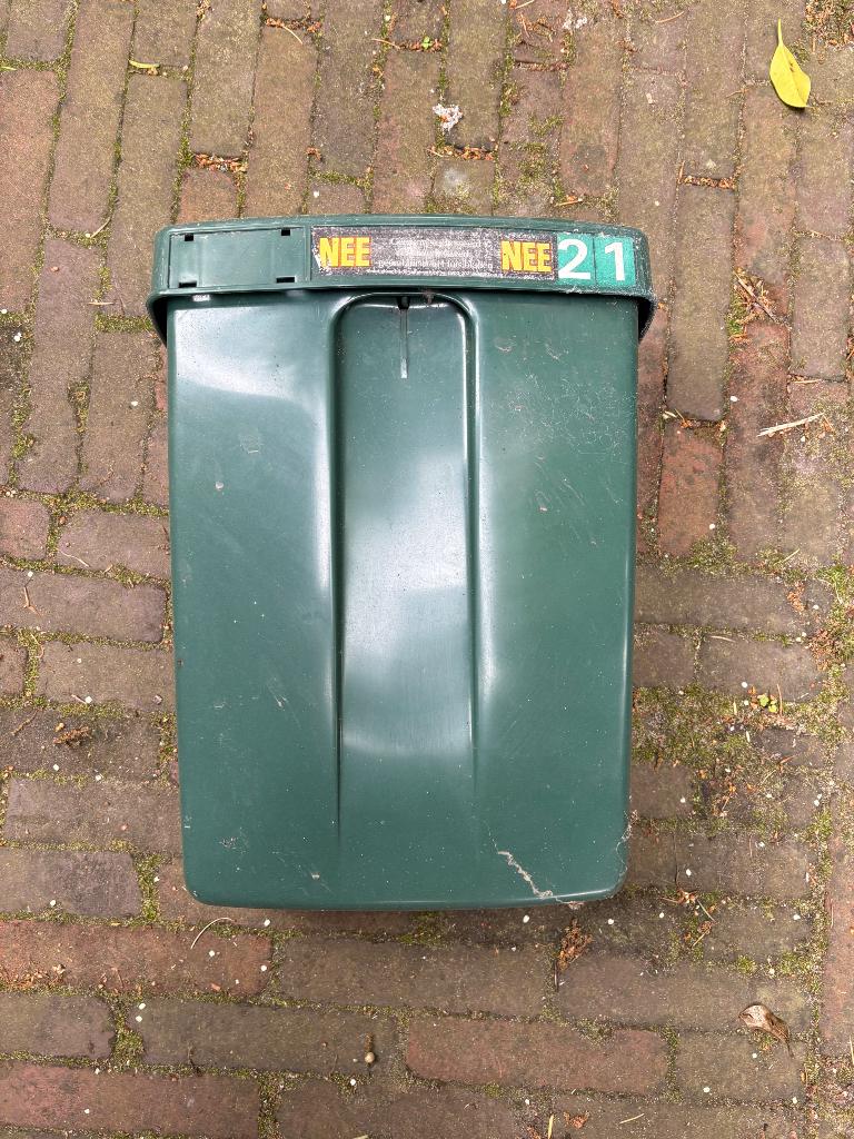 Brievenbus (groen), Tuin en Terras, Brievenbussen, Ophalen, Gebruikt, Kunststof, Staande brievenbus