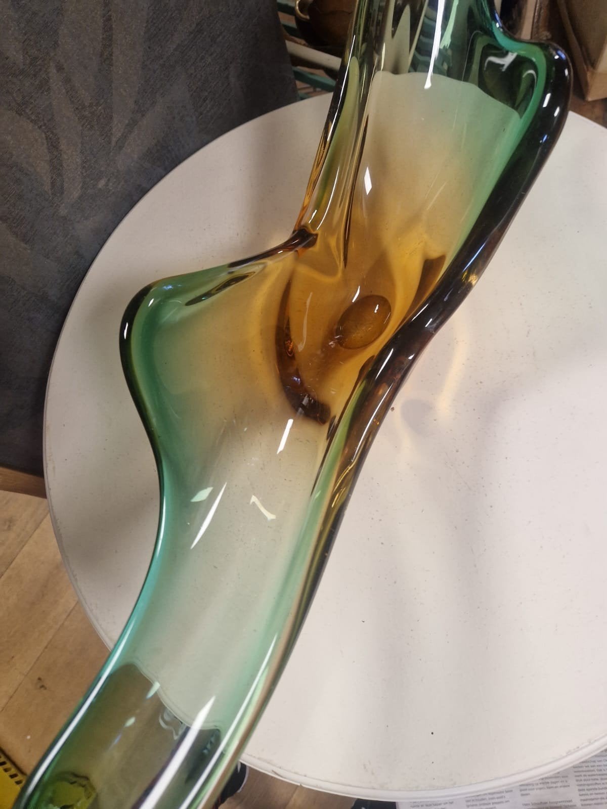 Prachtige Murano schaal, groen/amberkleurig glas, Antiek en Kunst, Ophalen