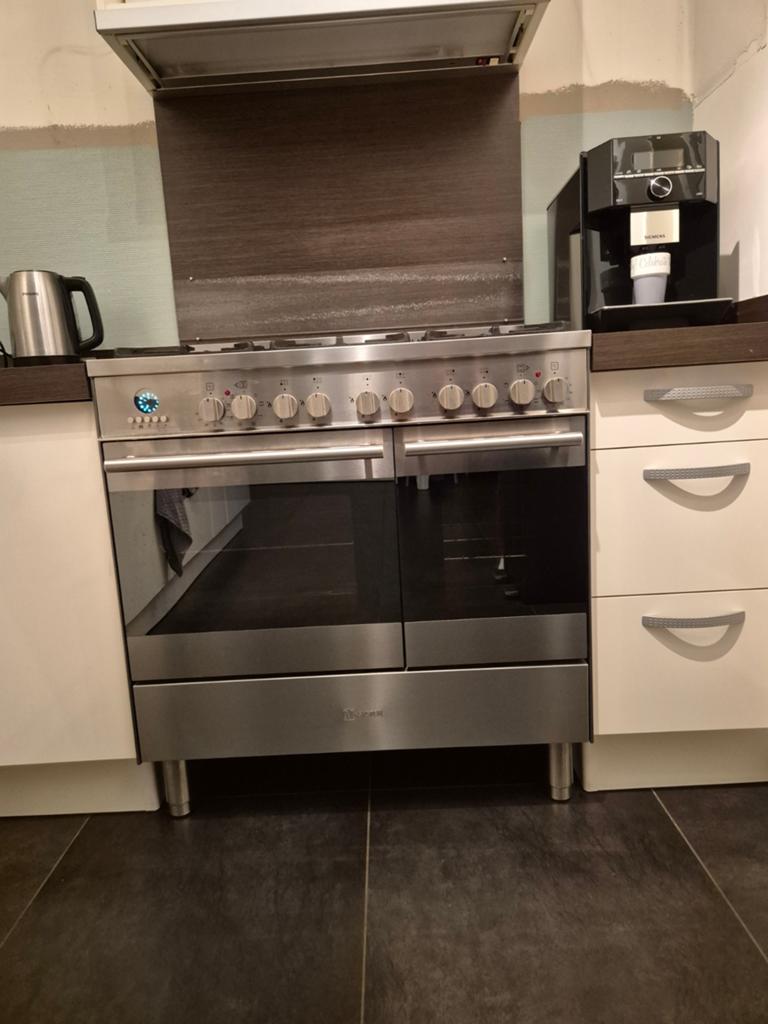 M-System Fornuis met 6-pits gasfornuis en dubbele oven, Ophalen, Gebruikt, 60 cm of meer, Gas