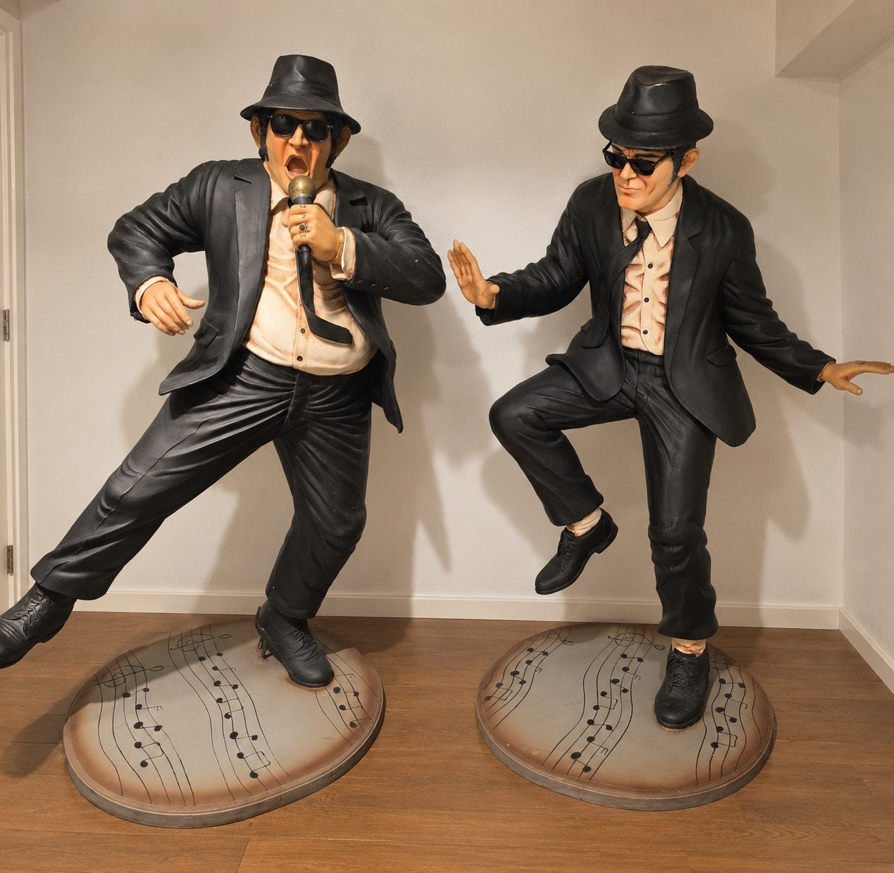 Blues Brothers levensgrote beelden (set van 2), Groep mensen, Verzenden, Kunststof, Beeld