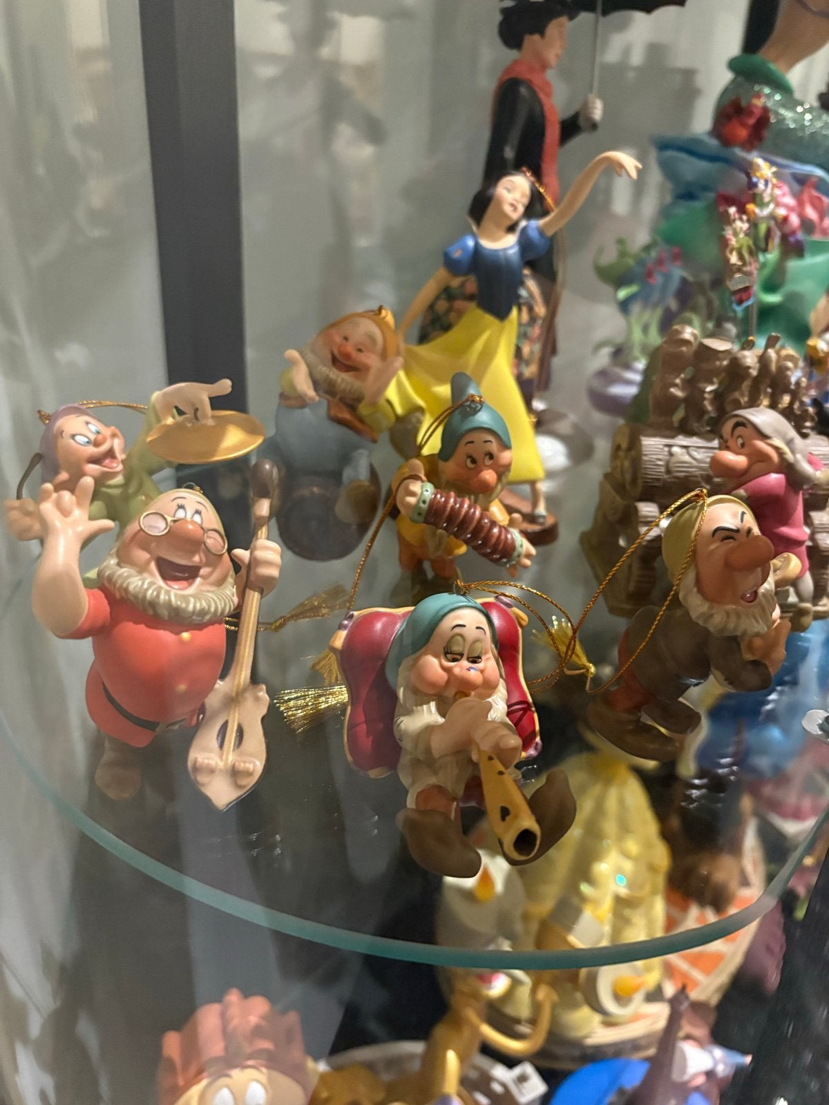 Disney Ornamenten Sets: Sneeuwwitje & Pinocchio (Limited Edi, Ophalen of Verzenden, Peter Pan of Pinokkio, Zo goed als nieuw, Beeldje of Figuurtje