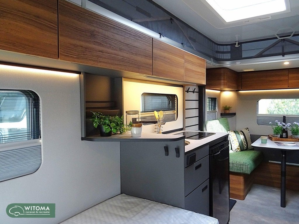 Eriba Feeling 470 Annuleringskorting, Caravans en Kamperen, Caravans, Standaardzit, Schokbreker, Bedrijf, 5 tot 6 meter
