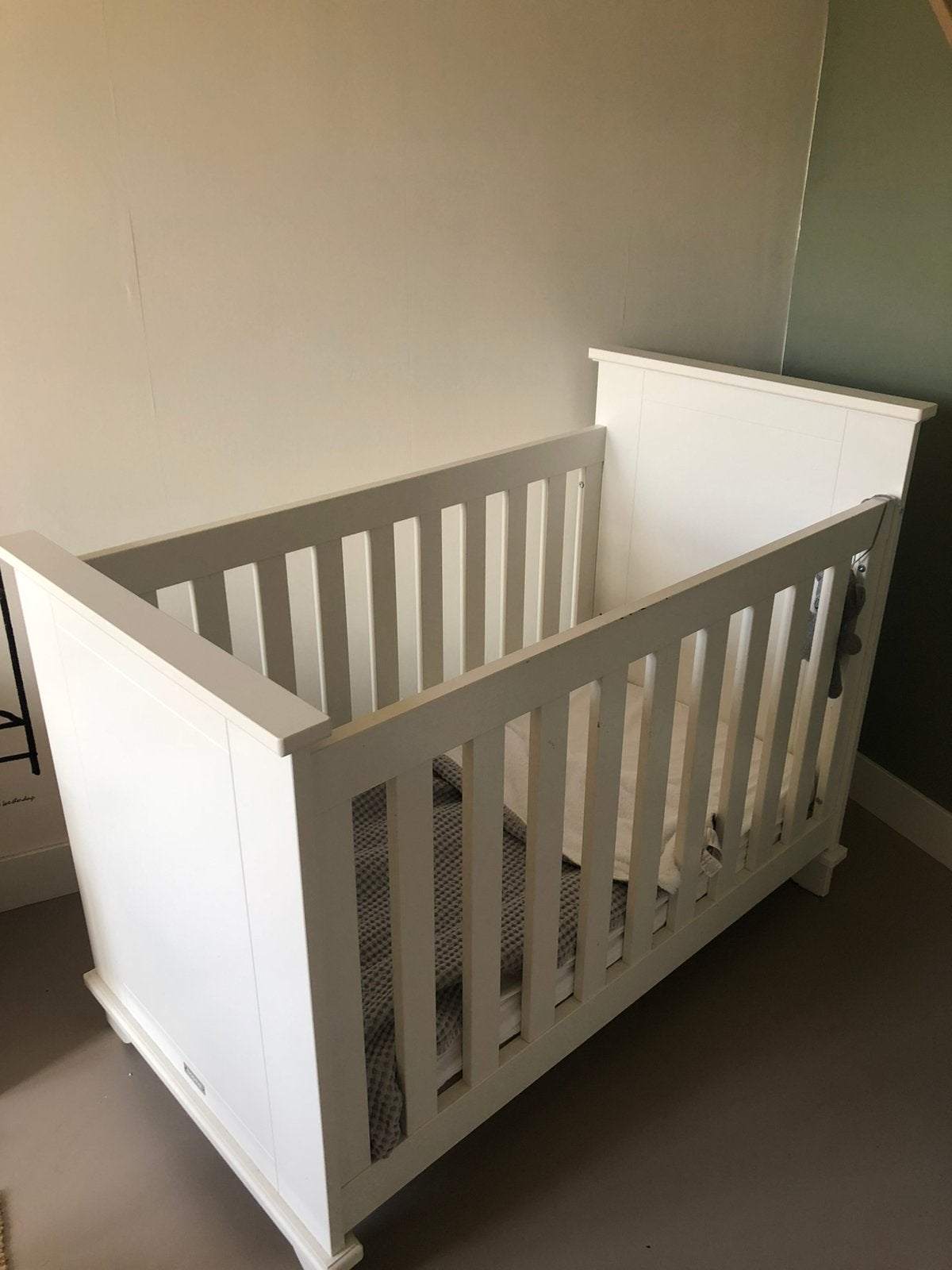 Bopita ledikant inclusief matras en AeroSleep matrasoplegger, Ophalen, Gebruikt