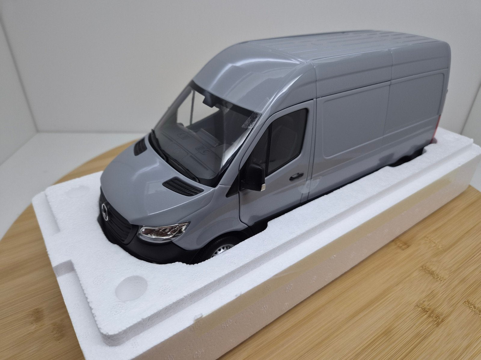 Aanbieding! Norev Mercedes Sprinter 1:18 Grijs, B, Auto, Sprinter, Nieuw