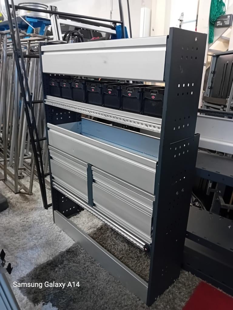 Würth gereedschapskast voor bestelwagen, Ophalen