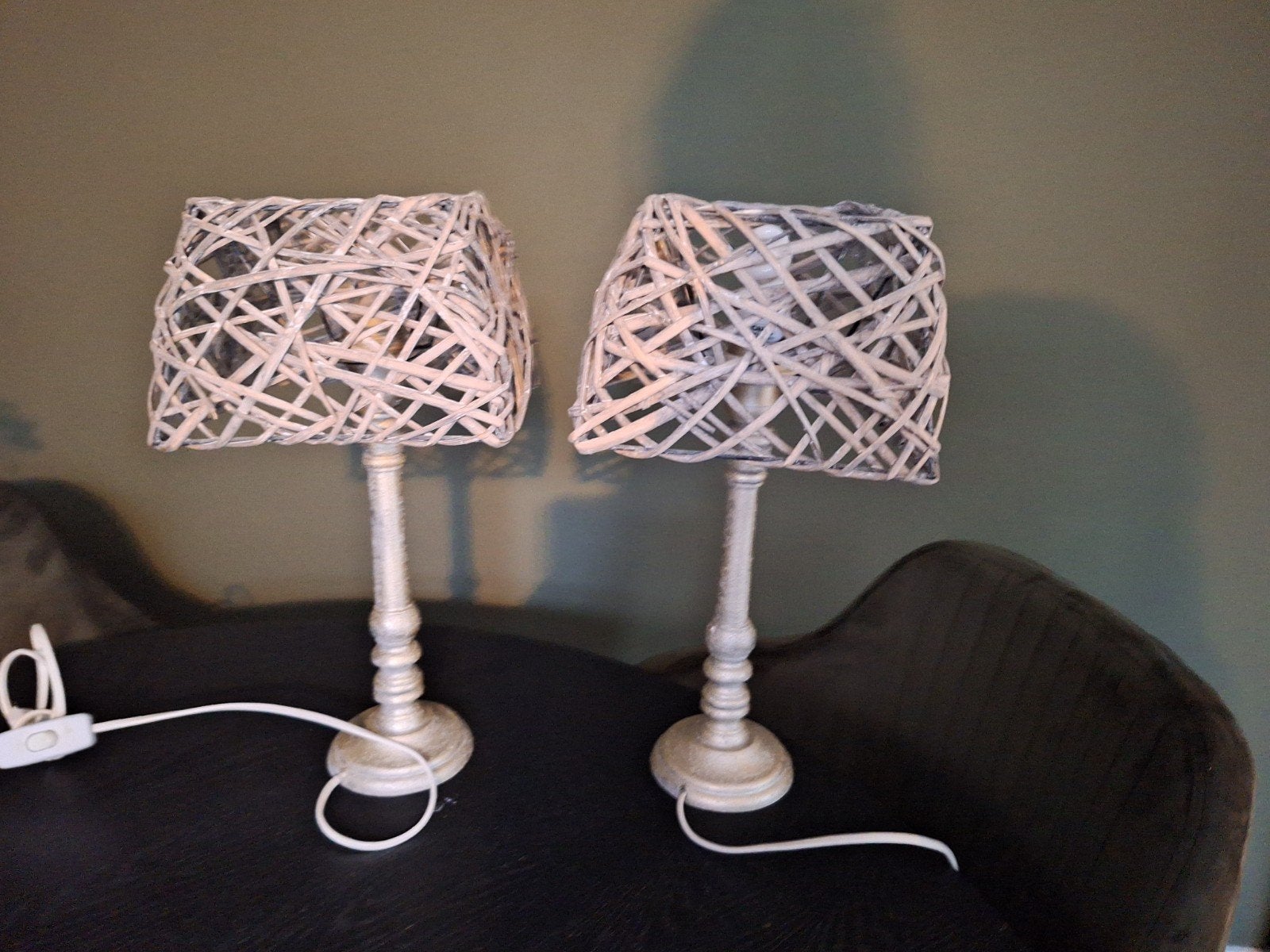 Set van 2 schemerlampen met rotan kappen, Gebruikt, Met schakelaar, Hout, Schemerlamp