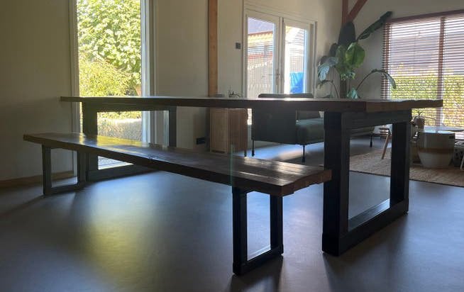 Massief eikenhouten eettafel met bank - robuust en stijlvol, Ophalen, Gebruikt, 100 tot 150 cm, Eikenhout