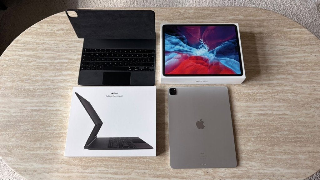 iPad Pro 12.9-inch , + Apple Magic Keyboard & iPadOS 27, Computers en Software, Apple iPad, 12 inch, Ophalen of Verzenden, Zo goed als nieuw